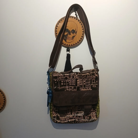 Fossil Handbags - Fossil Key-Per City Scene Crossbody Or Shoulder Messenger Bag